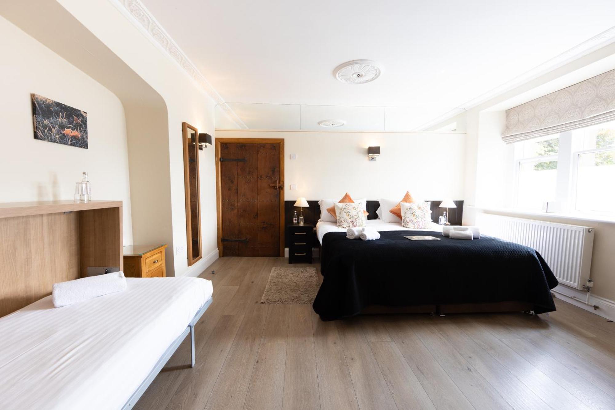 The Lighthouse Hotell Frome Exteriör bild