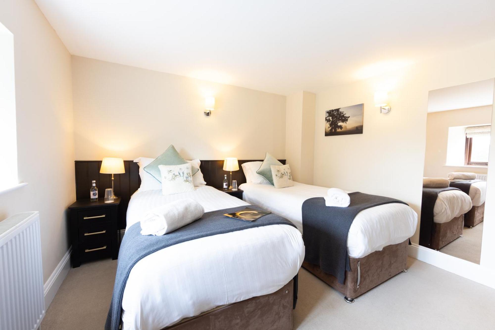 The Lighthouse Hotell Frome Exteriör bild